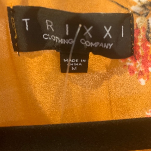 🌸 3/$15 NWT: Francesca’s Floral Golden Goddess Mini Dress - Picture 9 of 9